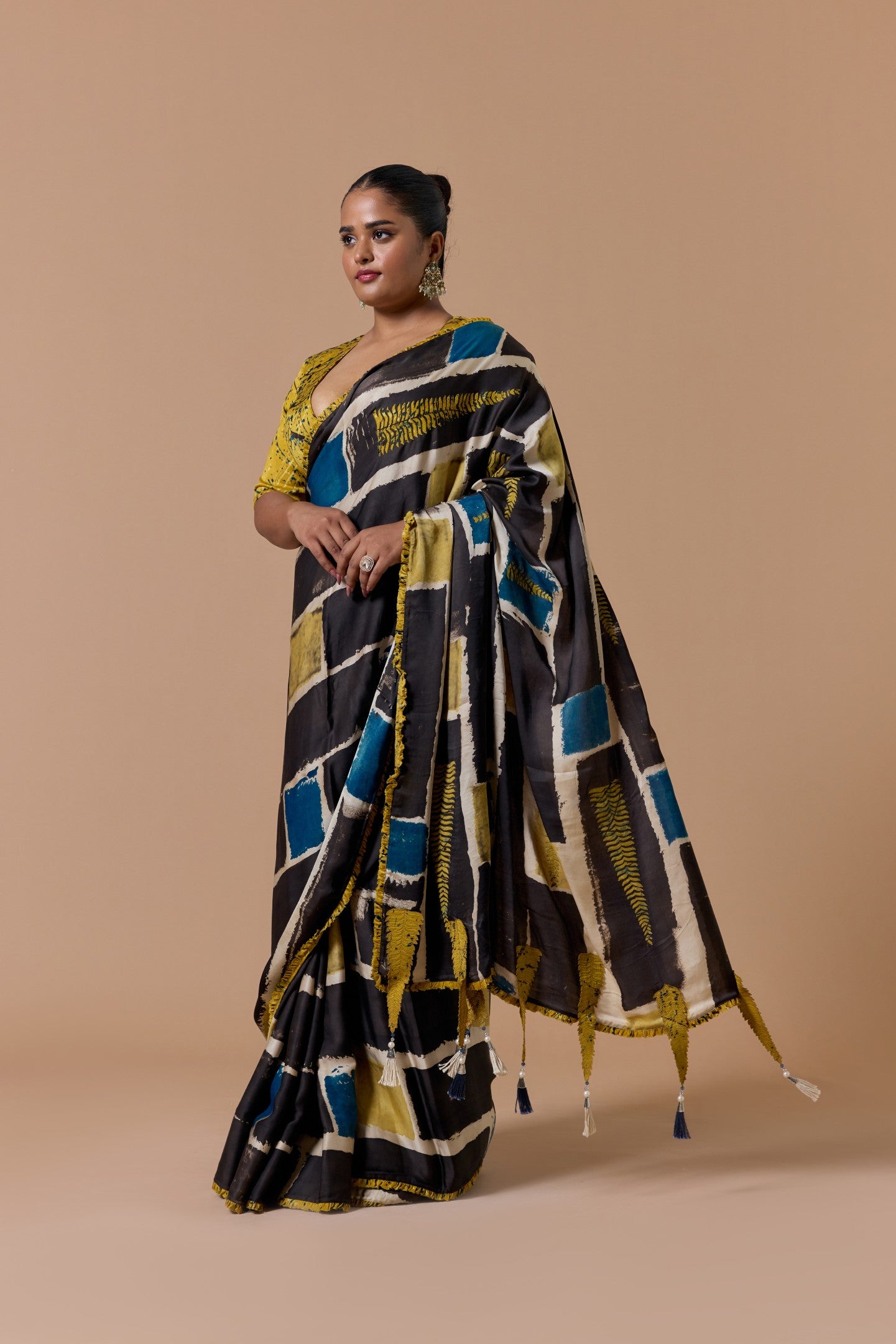 BLACK MUSTARD PRINTED SAREE SET