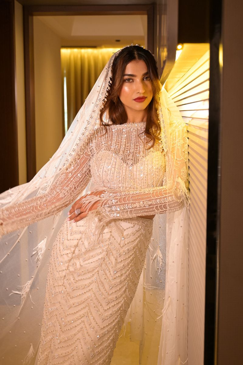 Kinjal Banushlai in Ivory Skirt With Blouse And Veil