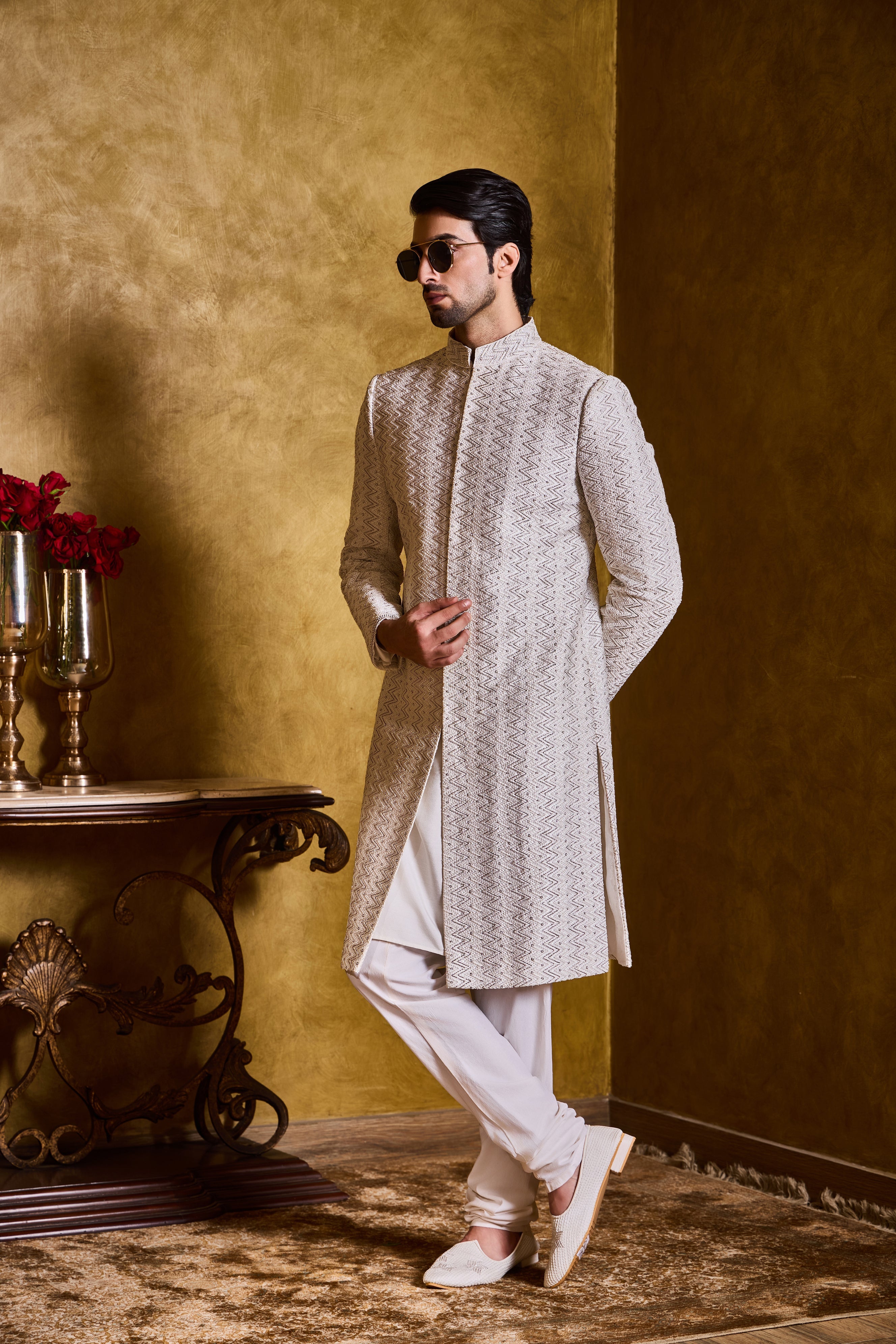 Ivory Sherwani Zig Zag Pattern Silver Work Set