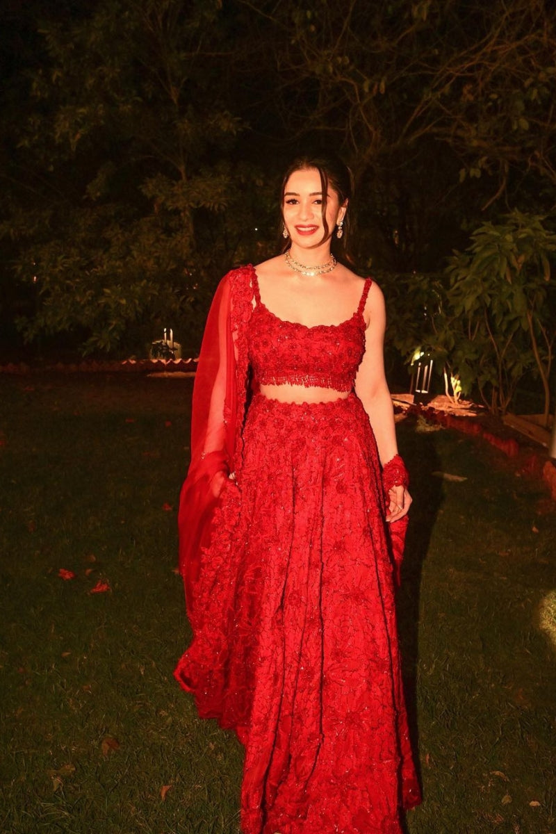 SARA TENDULKAR IN RED RAW SILK LEHENGA CHOLI SET