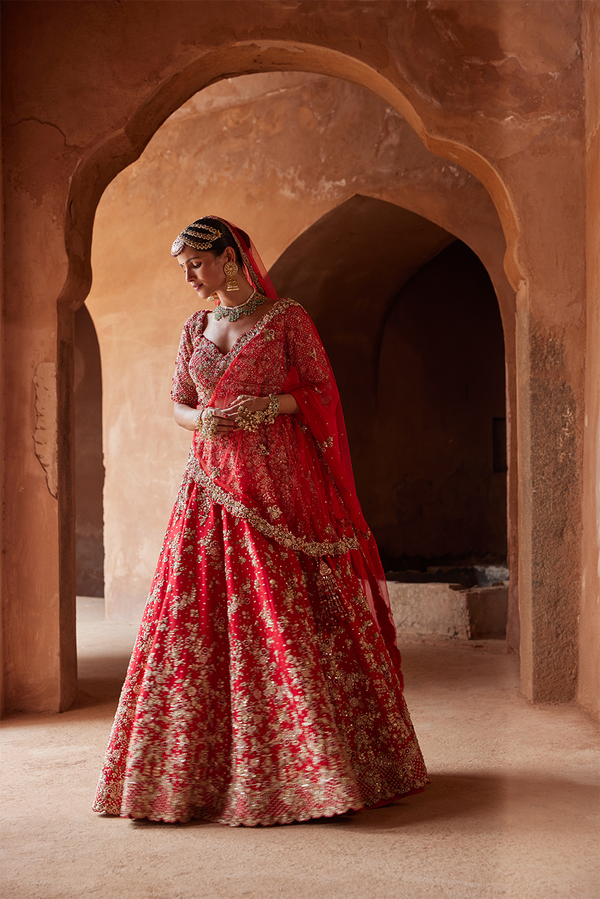 Silk Red Banarasi Bridal Lehenga, Size: Free Size at best price in Lucknow