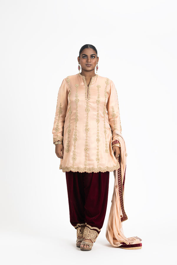 PEACH KURTA WITH MAROON VELVET