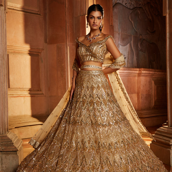 Shop Designer Dresses For Women Online: Astha Narang